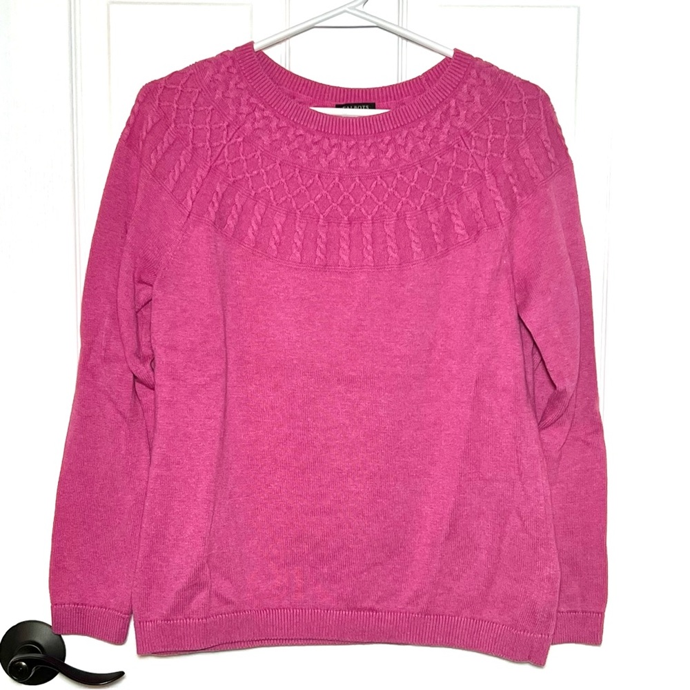 ⭐️ Talbots Pink Crew neck sweater MEDIUM